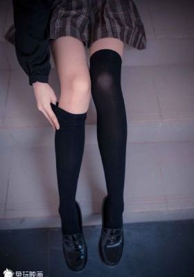 如意芳霏全集免费观看_英文版字幕